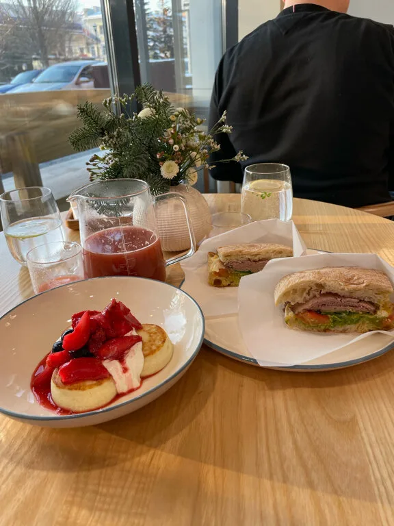 Май