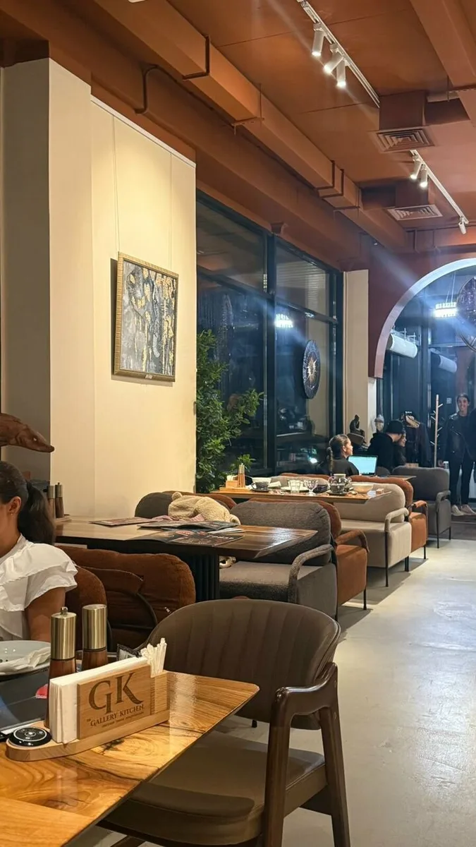 1st Gallery Lounge